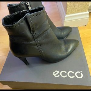 Ecco booties black size 38 or 7.5